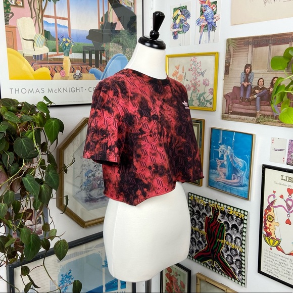 Adidas Cropped T-Shirt - Picture 8 of 8